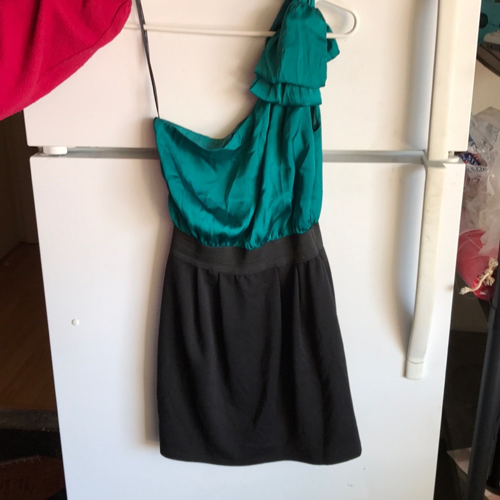 One strap tight dress